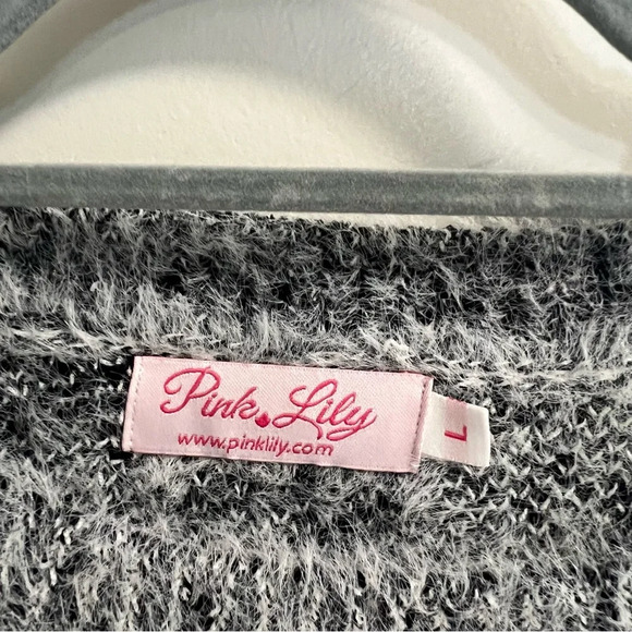 Pink Lily Fuzzy Soft Black White Leopard Animal Print Oversized Crew Sweater L - Picture 3 of 6